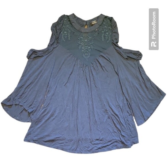 Torrid Blue Cold Shoulder Top W Lace Neck - 1X - Picture 4 of 11